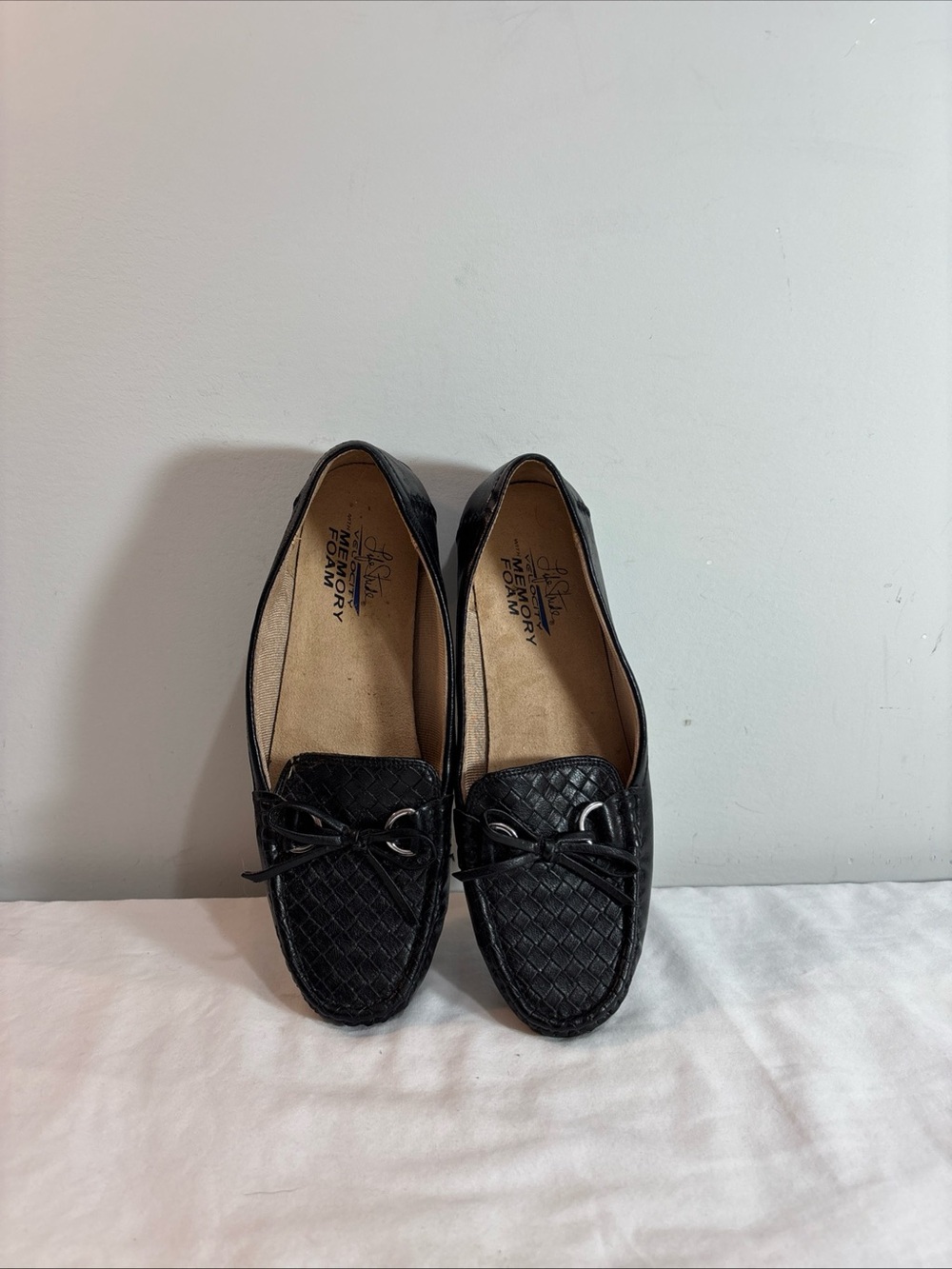 Life Style Women's Black Woven Driving Loafers.  9/5